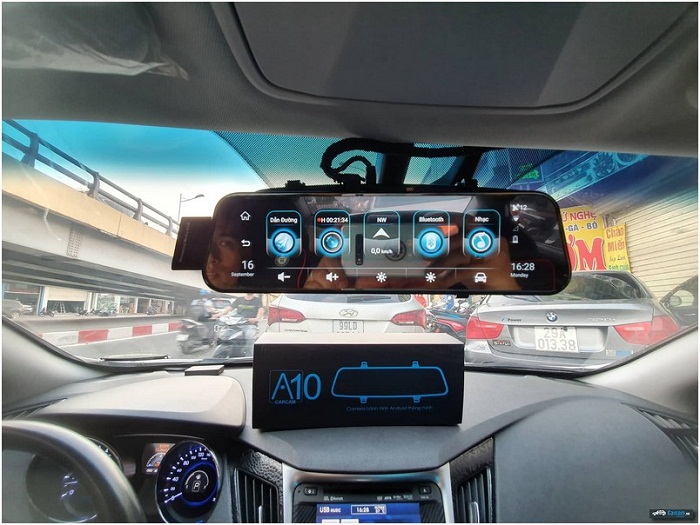 So sánh camera hành trình và camera 360 độ cho xe ô tô