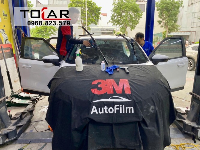 Dán Film cách nhiệt 3M cao cấp xe Vinfast VF5