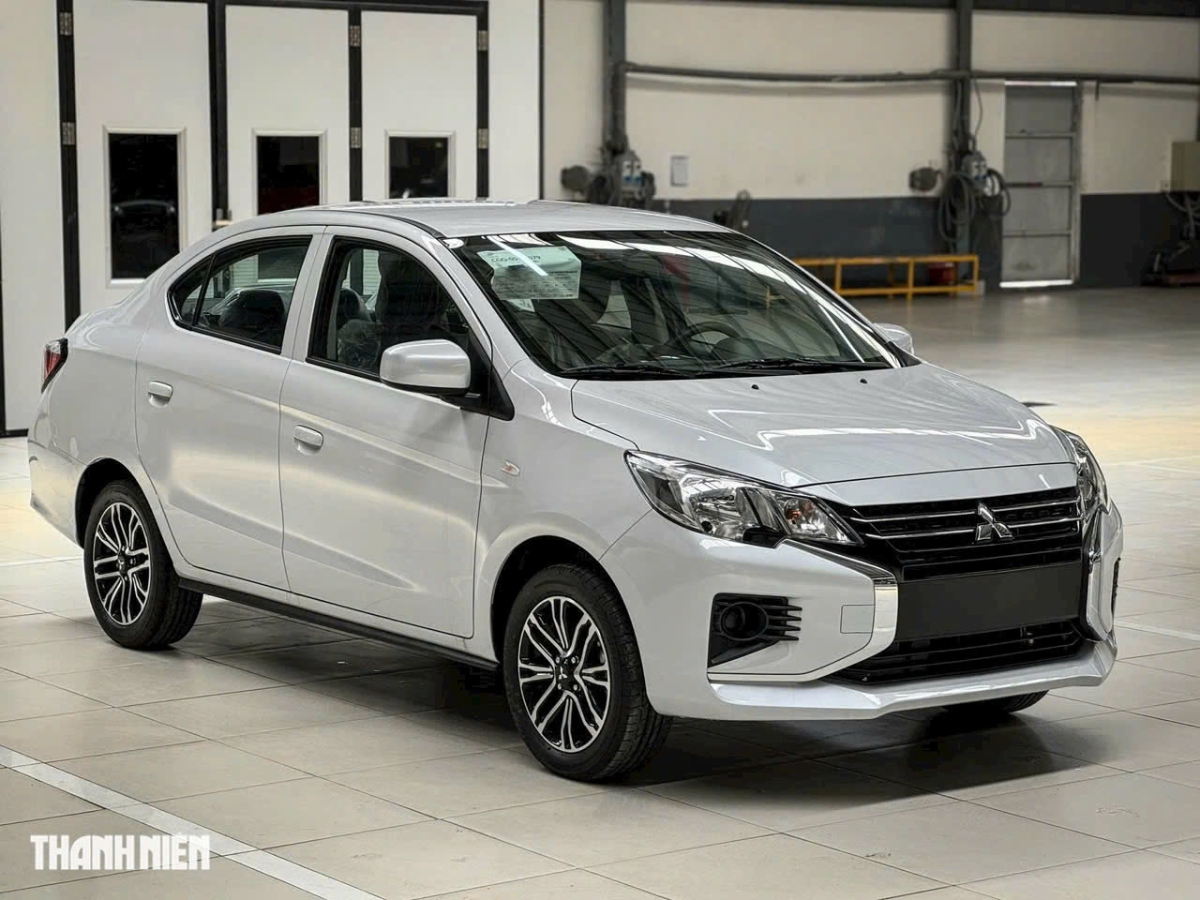 Nhiều đại lý giảm giá mạnh để xả lượng xe tồn kho sản xuất từ năm 2023 - 2024